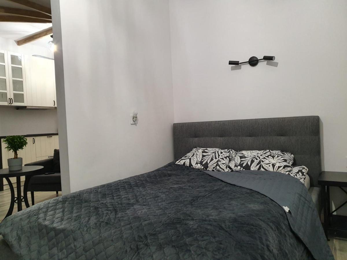 Apartamentai Su Jacuzzi Panevezys Exterior foto